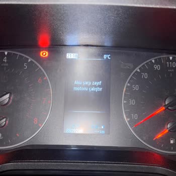 Renault Clio 2021 Akü Sorunu Ve Destek Talebi