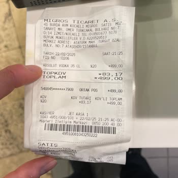 Sorumsuz Poşetler Ve Kırılan Vodka