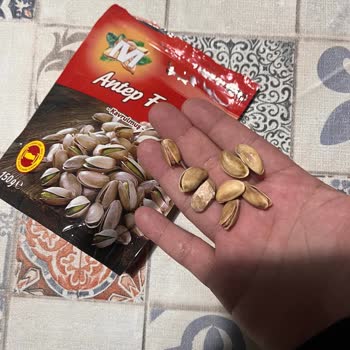 Migros'tan Aldığım Kuruyemişten Taş Çıktı