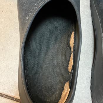 A101'den Aldığım Birkenstock Terlik 6 Ayda Deforme Oldu, Müşteri Hizmetleri Çözüm Sunmuyor