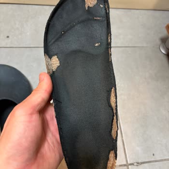 A101'den Aldığım Birkenstock Terlik 6 Ayda Deforme Oldu, Müşteri Hizmetleri Çözüm Sunmuyor