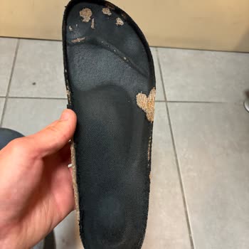A101'den Aldığım Birkenstock Terlik 6 Ayda Deforme Oldu, Müşteri Hizmetleri Çözüm Sunmuyor