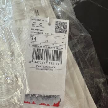 Mango Sent Me the Wrong Jeans and Now I Have to Deal with the Refund Process