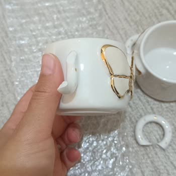 Kırık Fincanlar Ve İade Sorunu