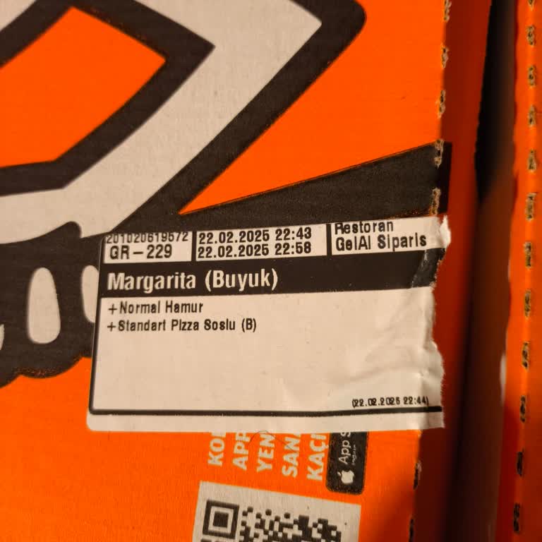 Little Caesars Mide Rahatsızlığına Sebep Olan Pizza