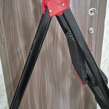 Güvenilir Sanılan Merdiven Tehlike Saçtı