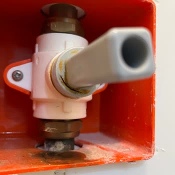 Tekrarlayan Sifon Sorunu: Teska'nın Dayanıksız Ürünleri