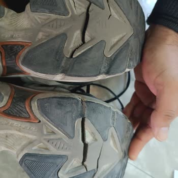 Skechers Ayakkabıda Erken Deformasyon Sorunu