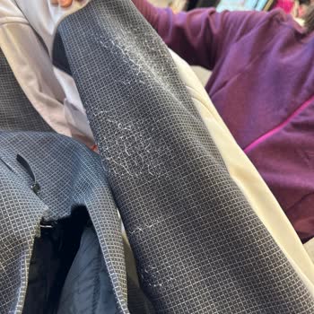 Montta Beklenmedik Tüylenme Ve Boyner İlgisizliği