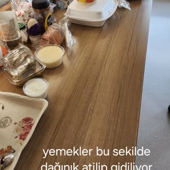 Hastane Yemekleri: Beslenme Değil, Çile