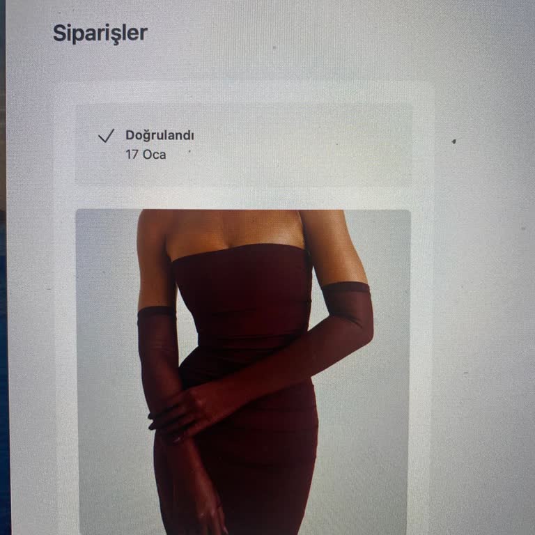 Zyvon Butik Geciken Elbise Ve Kapanan İletişim