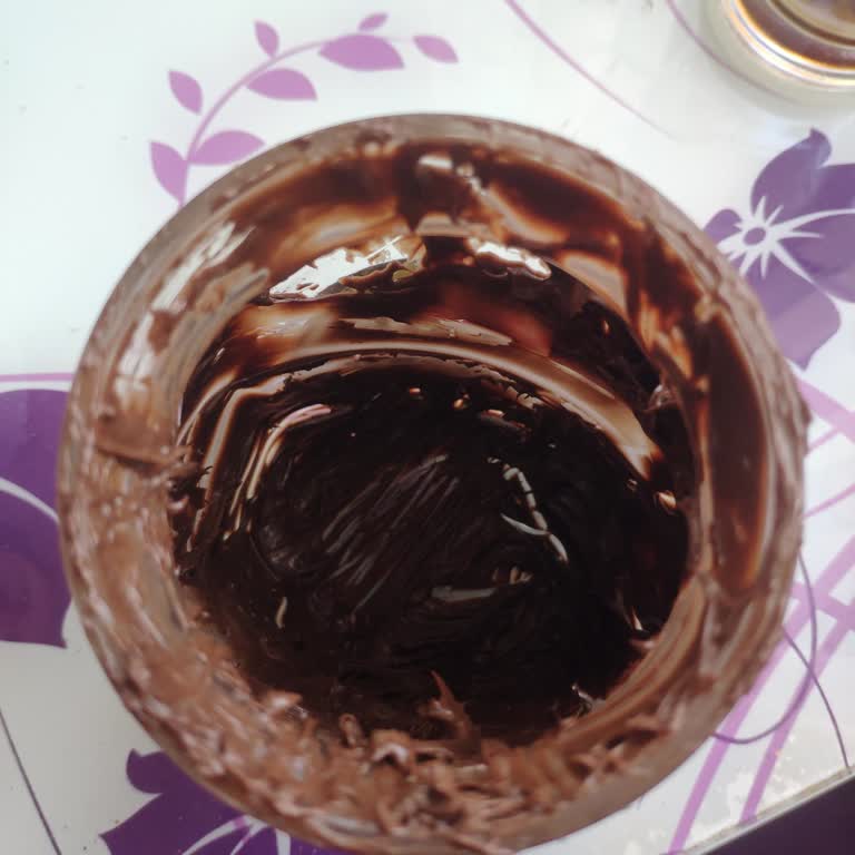 Torku Banada Kavanoz Tasarımı Kullanım Zorluğu Yaratıyor