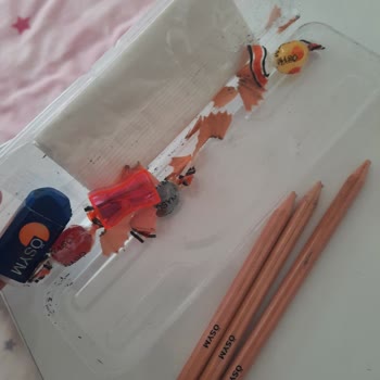 Sınavda Dağıtılan Kalemlerin Kalitesizliği