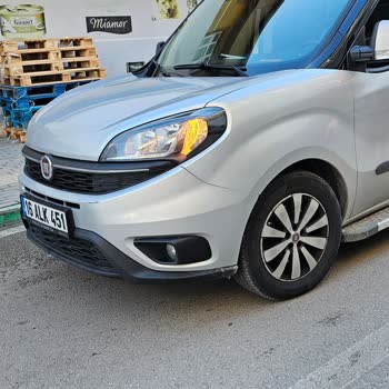 Ters Yönden Gelen Otobüs Ve Şoförün Saldırgan Tavrı