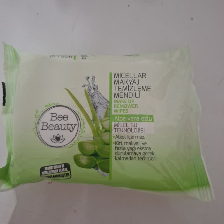 Ciltte Kızarıklık Yapan Makyaj Temizleme Mendili