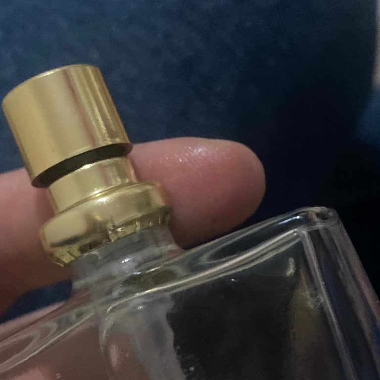 Sürekli Akıtan Parfüm Kabusu