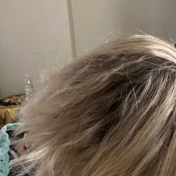 Hair Art Kuaför ve Güzellik Salonu (Buca) Saçlarımı Yaktı