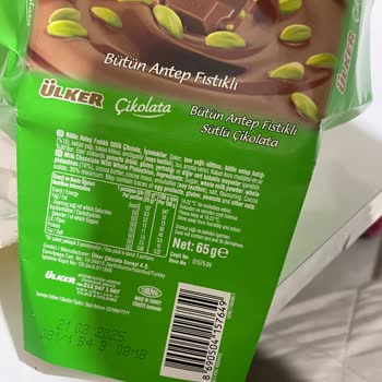 Ülker Antep Fıstıklı Çikolataların Beklenmedik Renk Değişimi