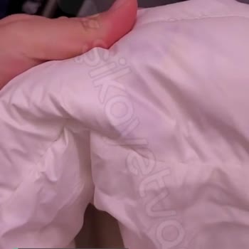 Boyner'den Alınan Calvin Klein Beyaz Montumda Oluşan Lekeler!