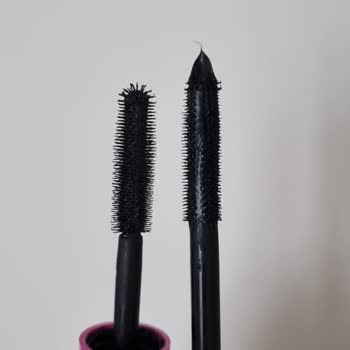 Essence I Extreme Crazy Volume Mascara erneut defekte Bürste, Rückerstattung nötig