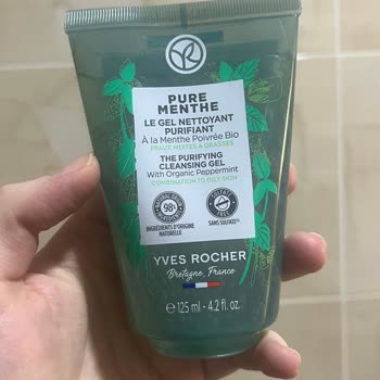 Yüz Yıkama Jelinin Ciltteki Olumsuz Etkisi