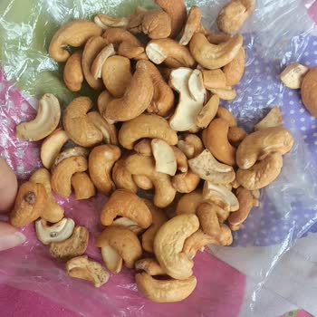 Küflü Ve Kurtlanmış Kuruyemiş Şoku