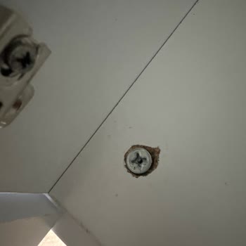 Vivense'den Kusurlu Gardırop Ve Yetersiz Müşteri Hizmeti