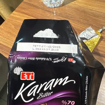 Eti Karam Bitter %70 Kakaolu Çikolata Küf Tadı!