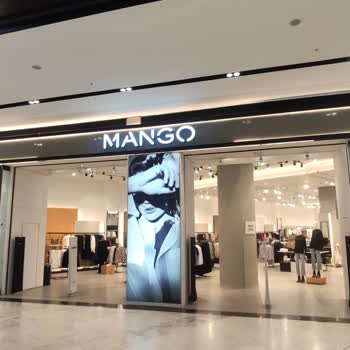Mango Mağazasında Yanıltıcı Beden Etiketleri