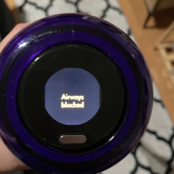 Dyson V12 Keeps Showing ‘Airways Blocked’ Error & Shuts Down – No Support