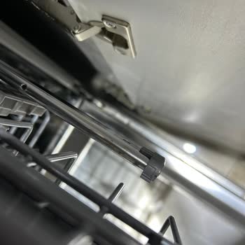 Paslanan Çelikler Ve İlgisiz Servis