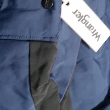 Lee Wrangler XL Jacke Umtausch gegen L abgelehnt, ohne Angabe von Gründen