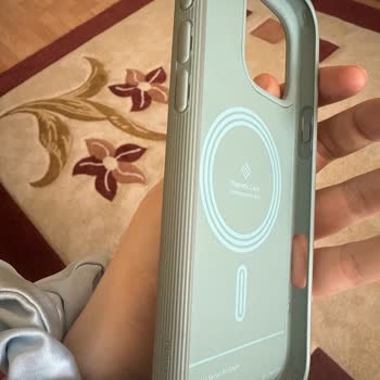 Spigen Caseology iPhone 16 Pro Max Case Turned Yellow in Less Than 2 Months!