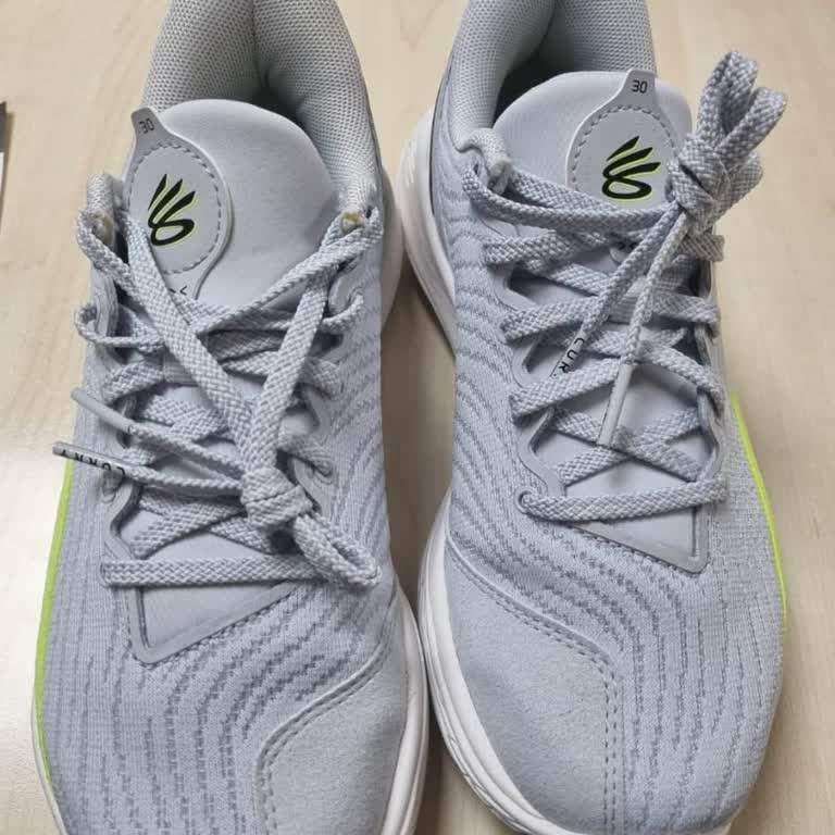 Under Armour Sent Me a Display Shoe Instead of a New Pair