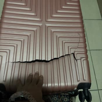 Valiz Hasarı Ve İletişim Sorunları