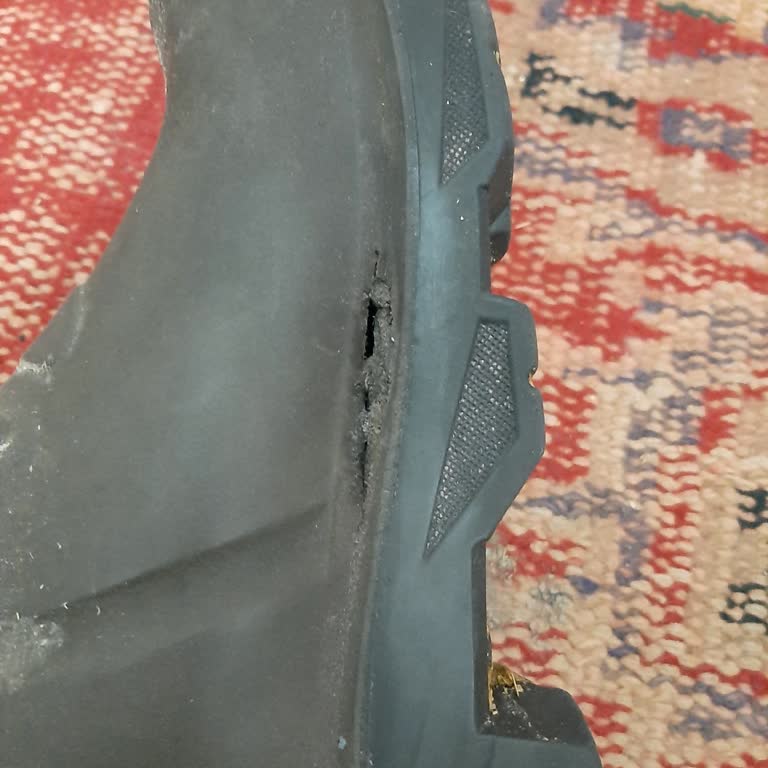 Polly Boot Çizme Su Alıyor: Mağduriyetin Giderilmesi Gerek