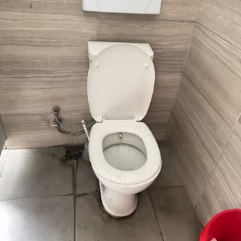 Shell Petrol Ofisi'nde Korku Filmi Gibi Tuvalet Deneyimi