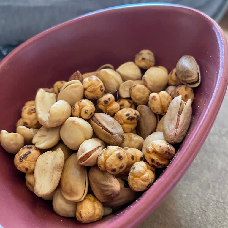 Hijyen Sorunu: Kuruyemişte Kıl Ve Saç