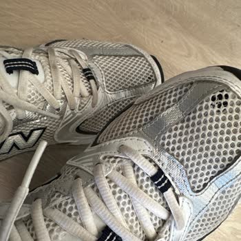 New Balance Ayakkabıda Kalite Sorunu Ve Mağaza İlgisizliği