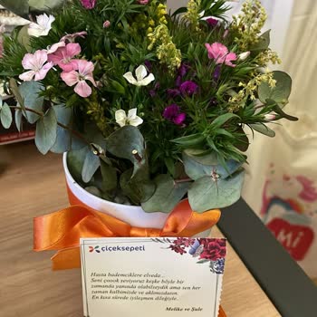 Çiçek Sepeti'nden Hayal Kırıklığı: Solmuş Çiçekler