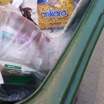 Pekdemir Çiftliği AVM Makarna İadesi ve Saygısız Davranış