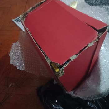 PTT Kargo İle Yurt Dışı Gönderimde Hayal Kırıklığı: Kırık Hediye Ve Çifte Ücret