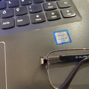 Gözlükte Sürekli Cam Kırılmaları Ve Yetersiz Çözüm