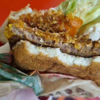 Burger King Yarımca Şubesinde Çiğ Köfte Skandalı