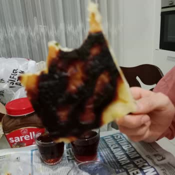 Yanmış Su Böreğiyle Hayal Kırıklığı