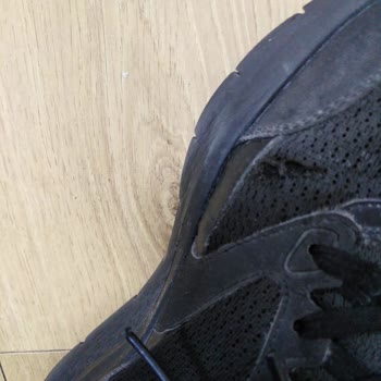 Skechers Ayakkabıda Beklenmedik Kusur Ve Müşteri Memnuniyetsizliği