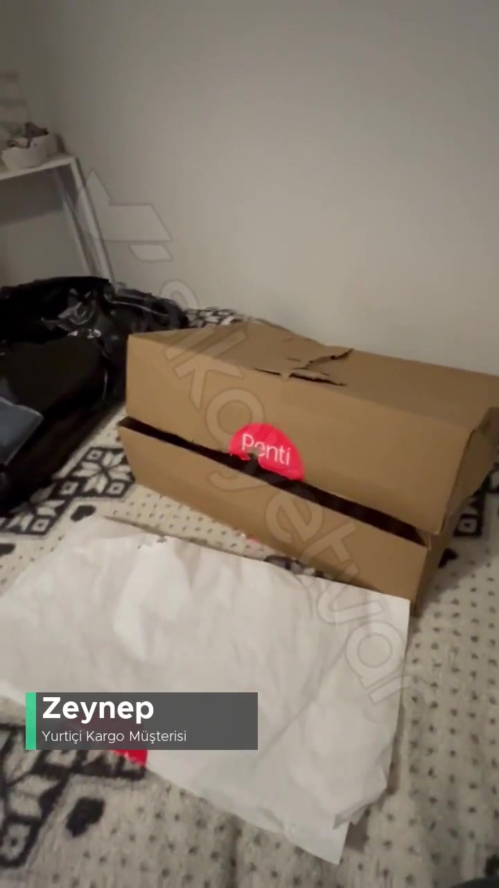 Yurtiçi Kargo Tarafından Kargoların Açılması videonun kapak resmi