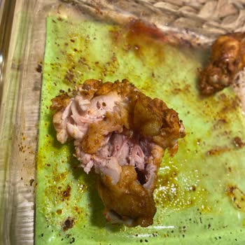 Erpiliç Kanat Ürününde Korkunç Deneyim: Kanlı Ve Tüylü Tavuklar