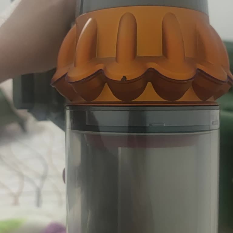 Dyson V15 Süpürge Gövde Sorunu