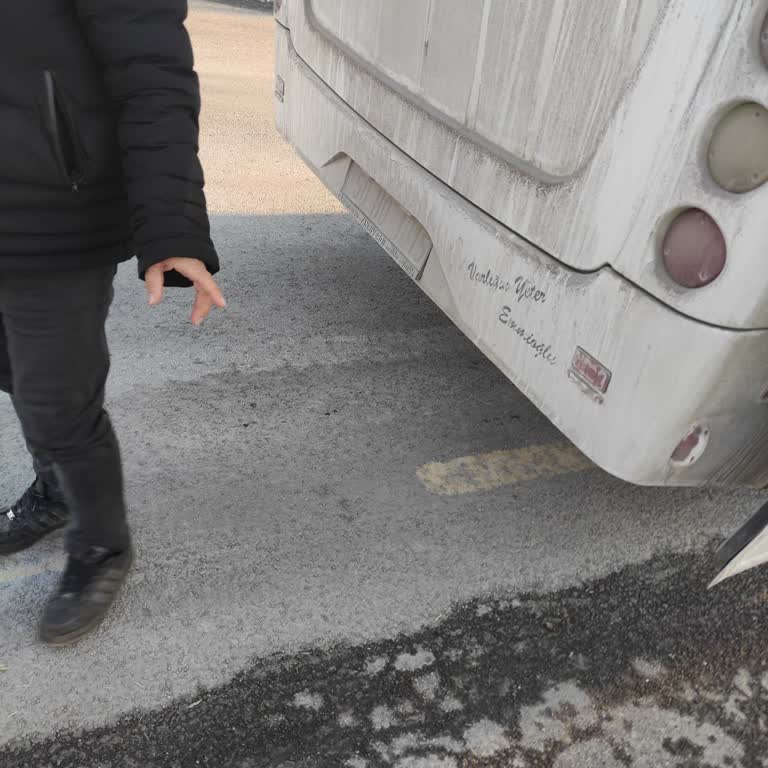 Otobüs Şoförlerinin Yolcu Azarlamaları Ve Aktarma Sorunu